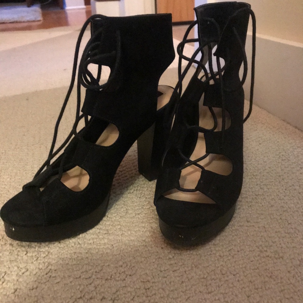 Black Toe Up shoes